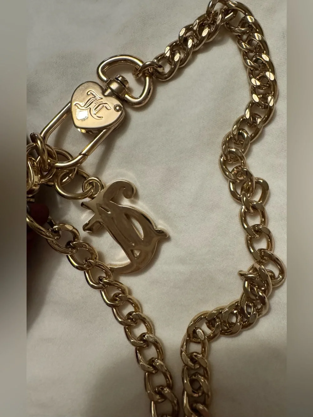 Juicy Couture Adorable Fuchia Small Holder with Gold Chain